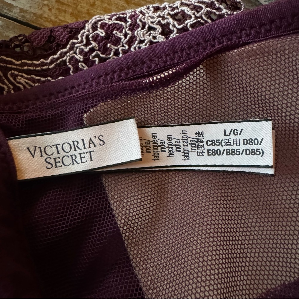 💟 Victoria’s Secret Large Bra & Medium Panty Set💟 NWT medium - Picture 10 of 11